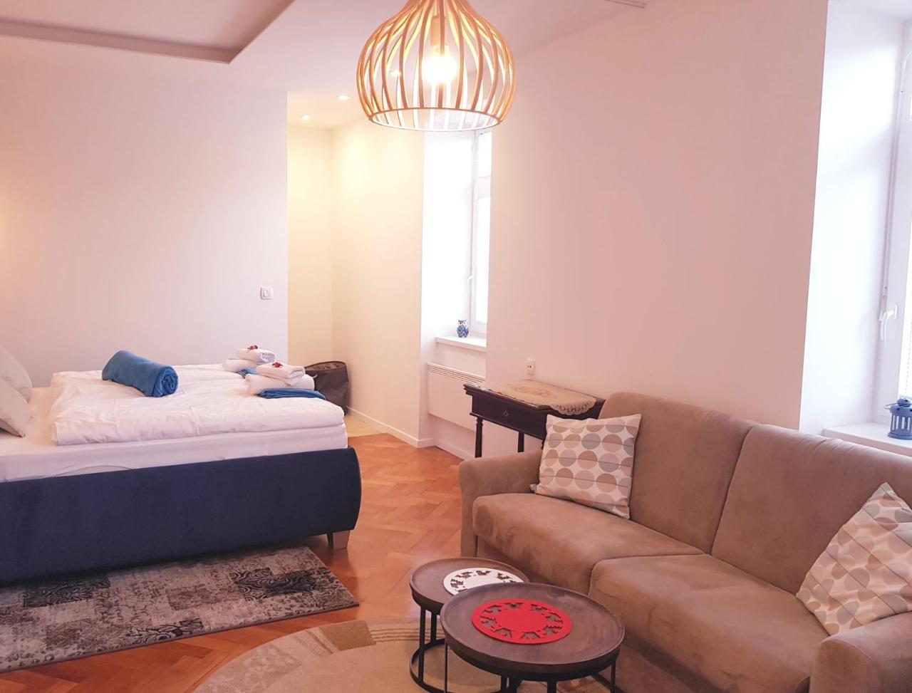 Apartments Artorius Lasko Ngoại thất bức ảnh
