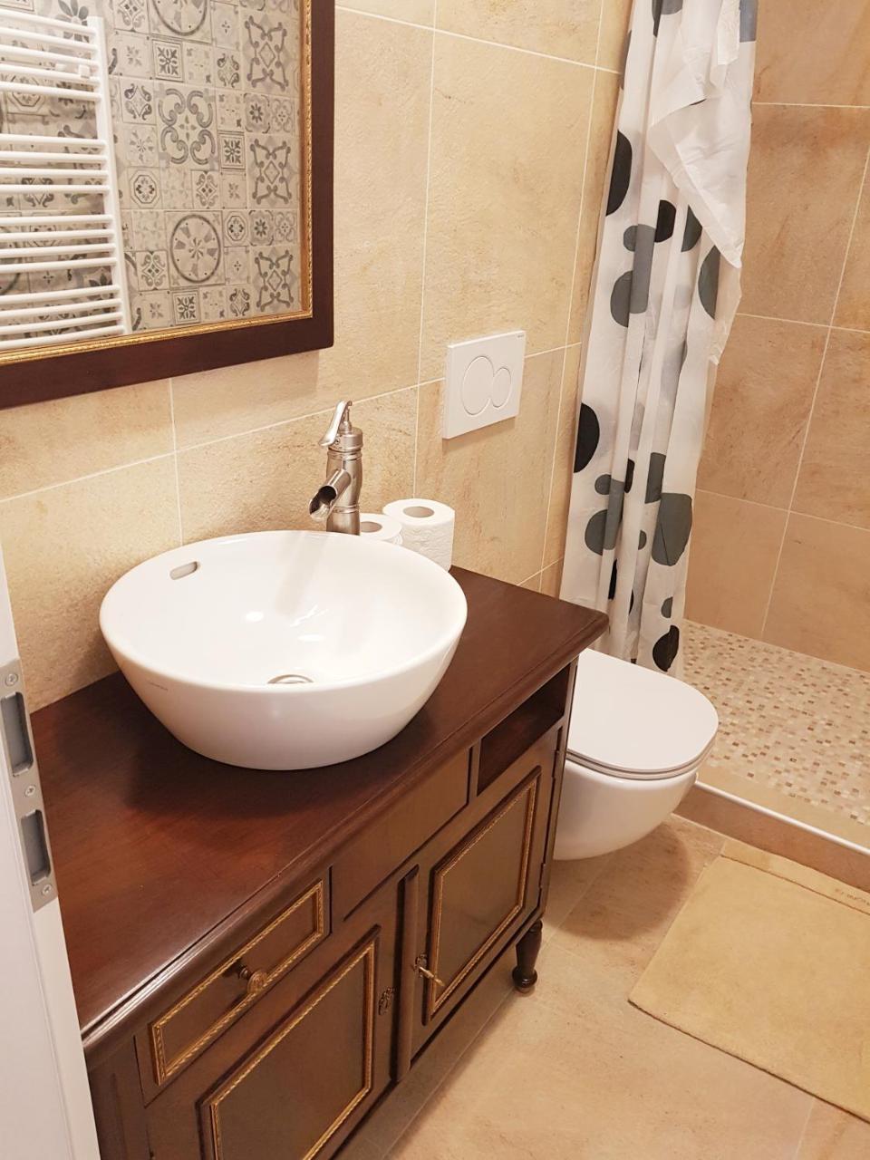 Apartments Artorius Lasko Ngoại thất bức ảnh